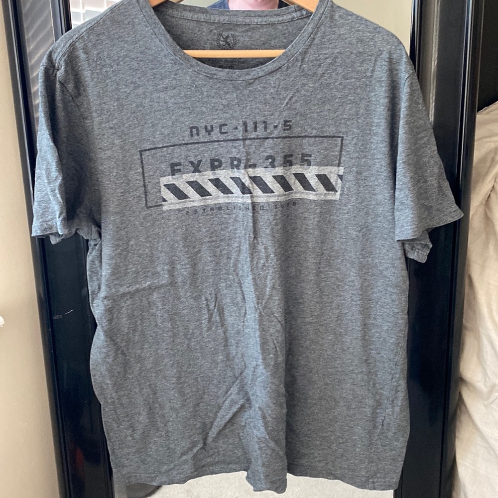 Express Tee Short Sleeve.